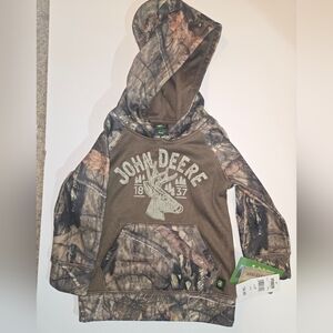 Brand new John Deere 2T Sweatshirt
